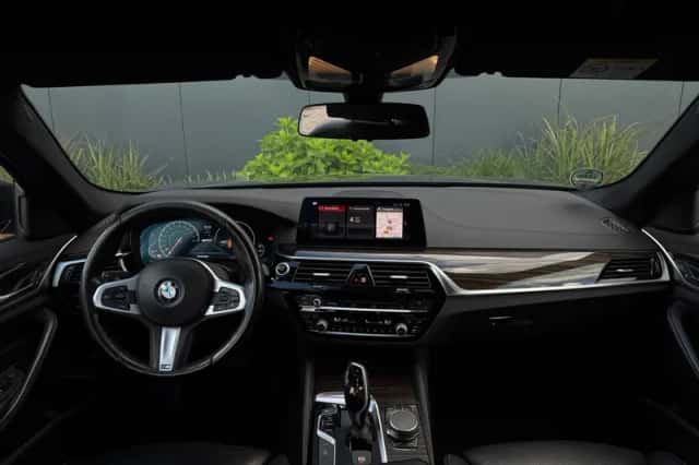 BMW 5-Serie (2018) thumbnail 2
