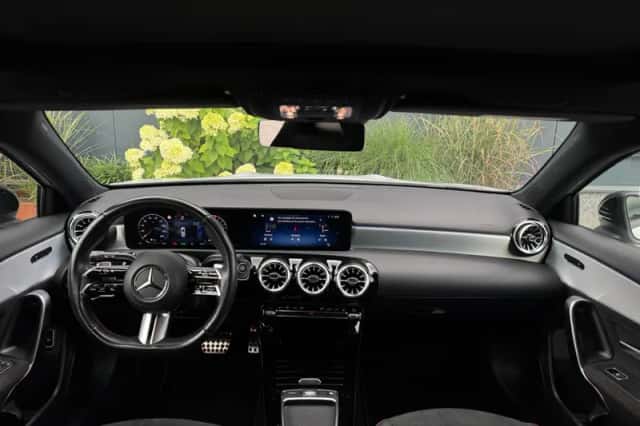 Mercedes-Benz A-Klasse (2023) thumbnail 2
