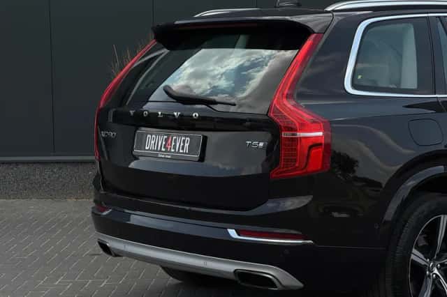 Volvo XC90 (2016) thumbnail 6