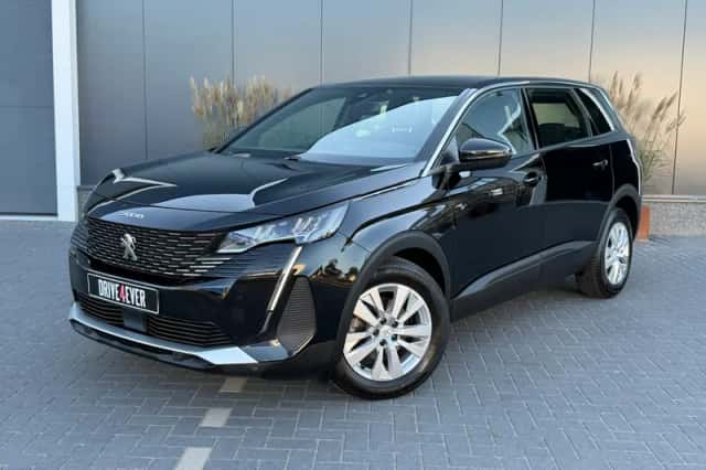 Peugeot 5008 (2023) thumbnail 1