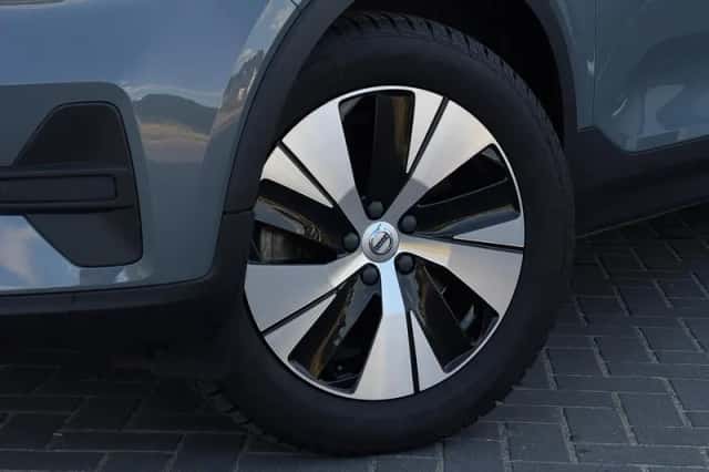Volvo XC40 (2023) thumbnail 6