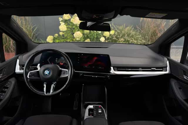 BMW 2-Serie Active Tourer (2023) thumbnail 2