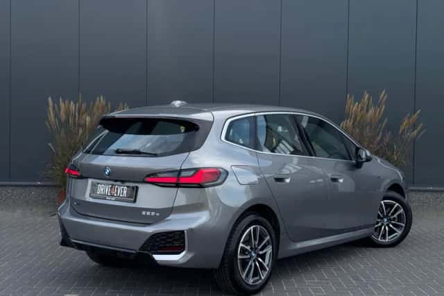 BMW 2-Serie Active Tourer (2023) thumbnail 3