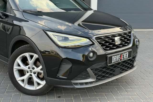 SEAT Arona (2023) thumbnail 5