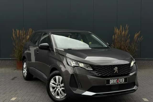 Peugeot 3008 (2021) thumbnail 4