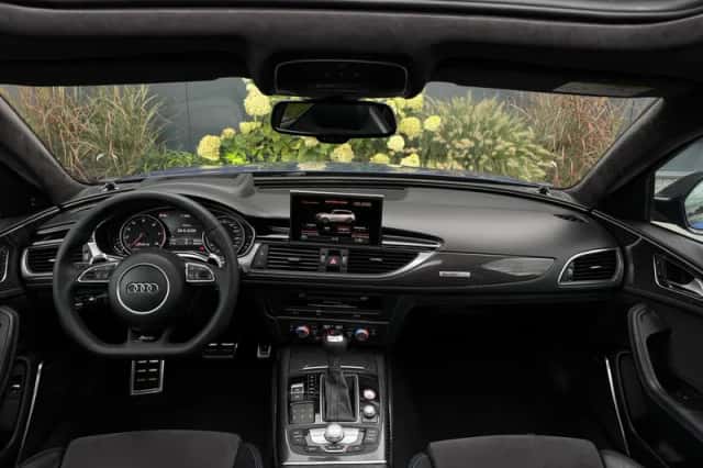 Audi RS 6 (2016) thumbnail 2
