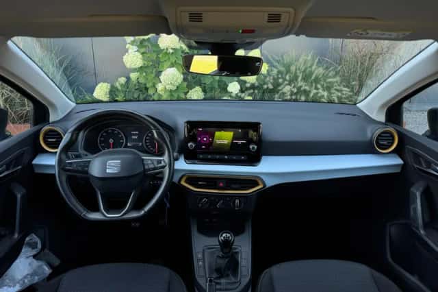 SEAT Ibiza (2023) thumbnail 2