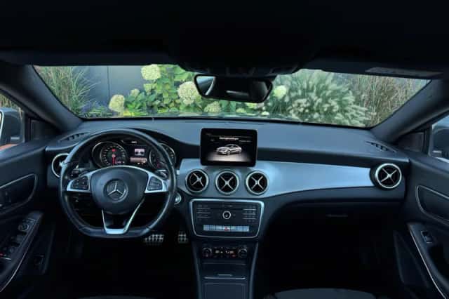 Mercedes-Benz CLA-Klasse (2019) thumbnail 2
