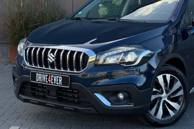 Suzuki S-Cross (2019) thumbnail 5