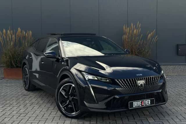 Peugeot 408 (2024) thumbnail 4