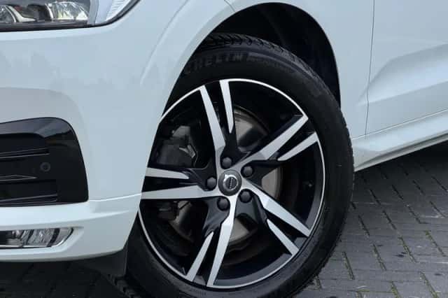 Volvo XC60 (2020) thumbnail 5