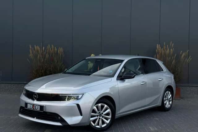 Opel Astra (2023) thumbnail 1
