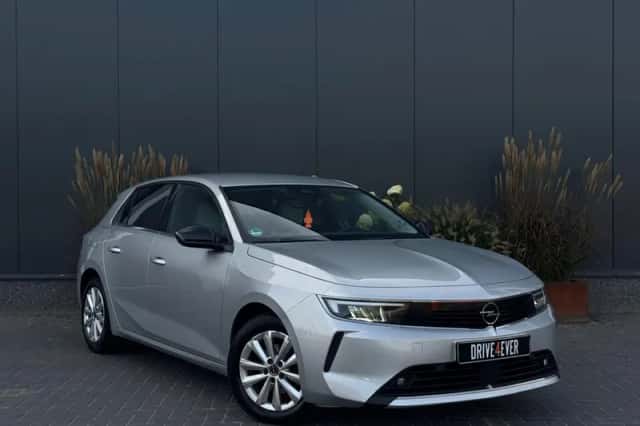 Opel Astra (2023) thumbnail 4