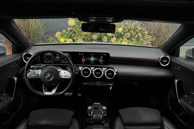 Mercedes-Benz A-Klasse (2018) thumbnail 2