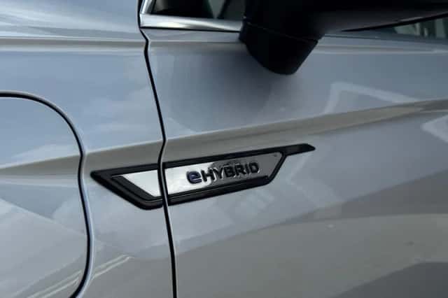 Volkswagen Tiguan (2024) thumbnail 6