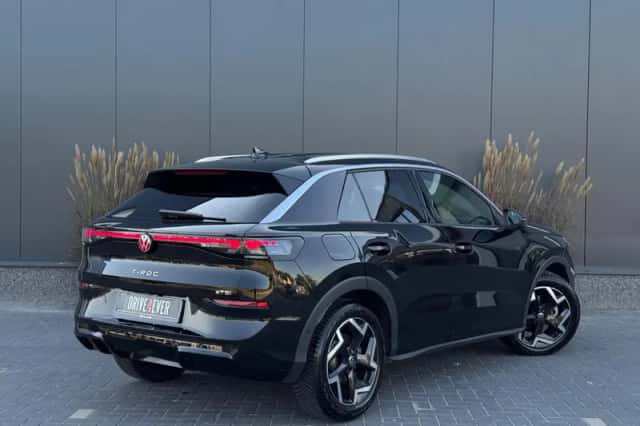 Volkswagen T-Roc (2025) thumbnail 3