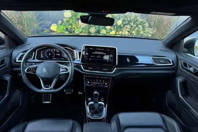 Volkswagen T-Roc (2023) thumbnail 2