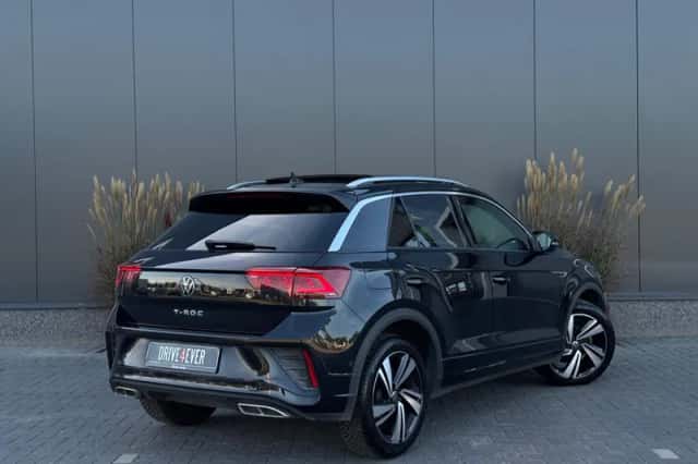 Volkswagen T-Roc (2023) thumbnail 3