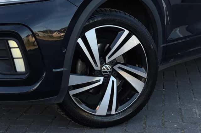 Volkswagen T-Roc (2023) thumbnail 6