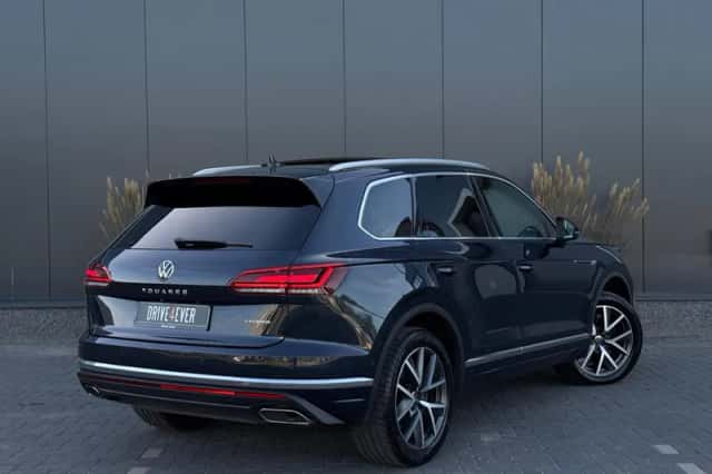 Volkswagen Touareg (2023) thumbnail 3