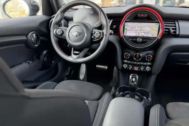 MINI John Cooper Works (2021) thumbnail 3