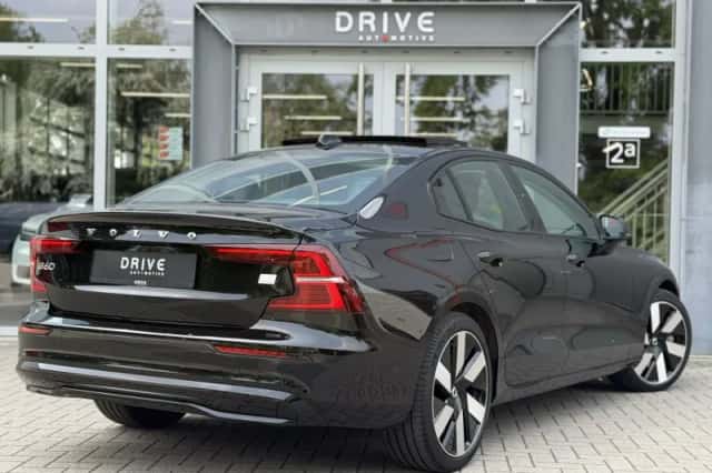 Volvo S60 (2025) thumbnail 5