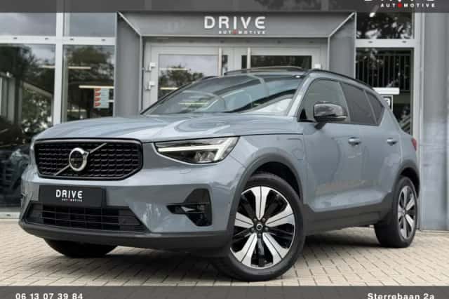Volvo XC40 (2023) thumbnail 1