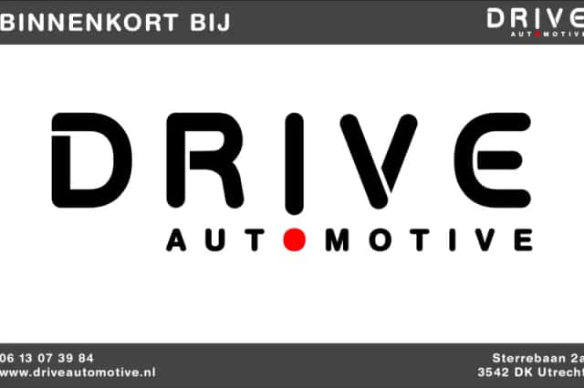 Land Rover Discovery Sport (2023) thumbnail 1