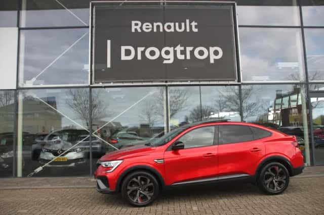 Renault Arkana (2022) thumbnail 1