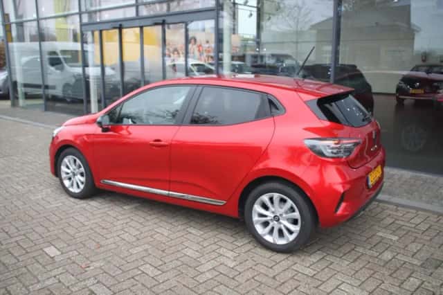Renault Clio (2024) thumbnail 4