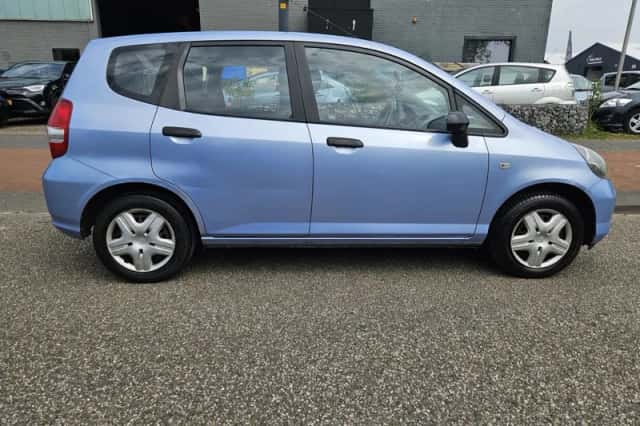 Honda Jazz (2004) thumbnail 4