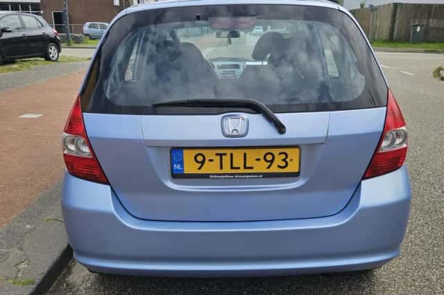 Honda Jazz (2004) thumbnail 5