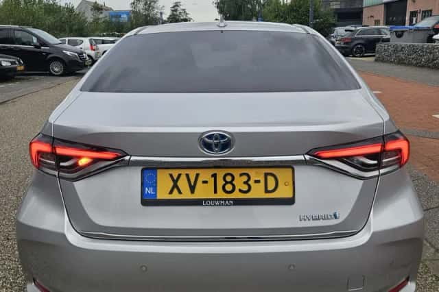 Toyota Corolla (2019) thumbnail 4