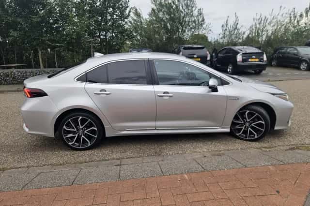 Toyota Corolla (2019) thumbnail 6