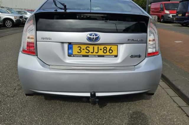 Toyota Prius (2013) thumbnail 5