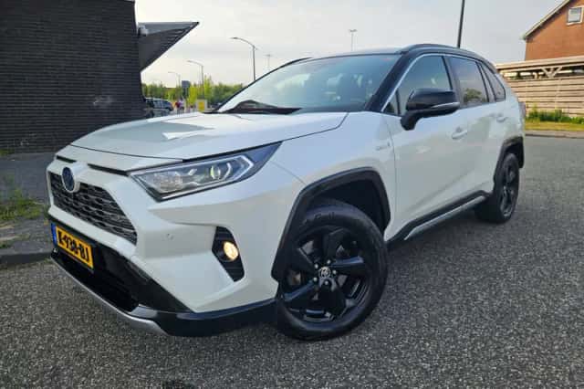 Toyota RAV4 (2020) thumbnail 1