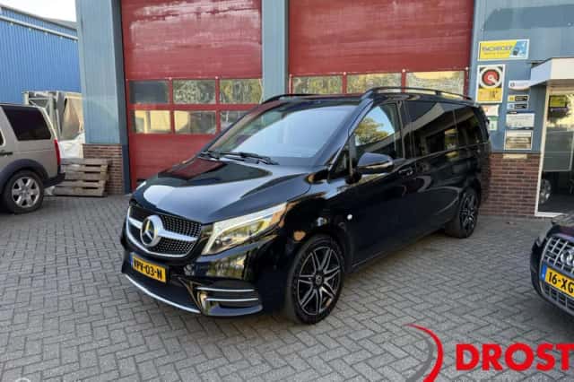 Mercedes-Benz Vito (2022) thumbnail 1