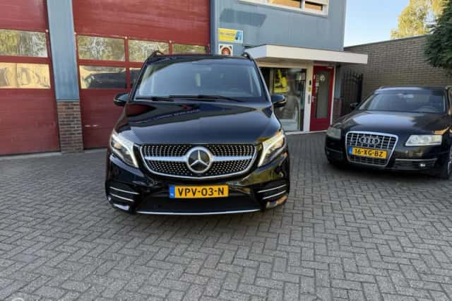 Mercedes-Benz Vito (2022) thumbnail 3