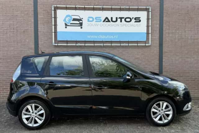 Renault Scénic (2012) thumbnail 3