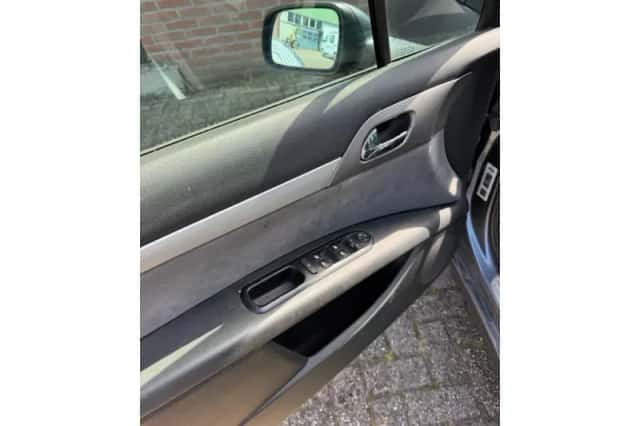 Peugeot 407 (2006) thumbnail 6