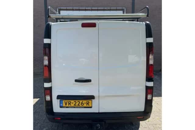Opel Vivaro (2015) thumbnail 4