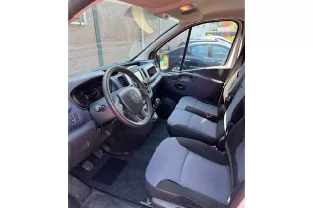 Opel Vivaro (2015) thumbnail 5