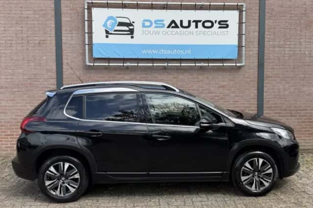 Peugeot 2008 (2016) thumbnail 3