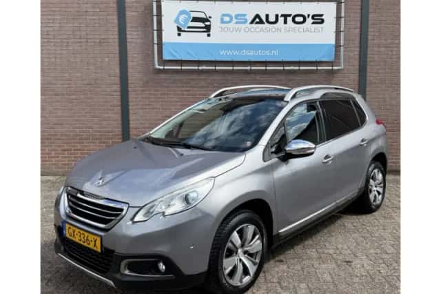 Peugeot 2008 (2015) thumbnail 1