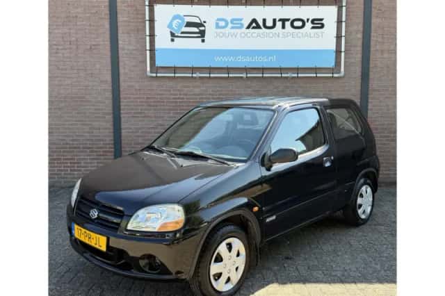 Suzuki Ignis (2004) thumbnail 1