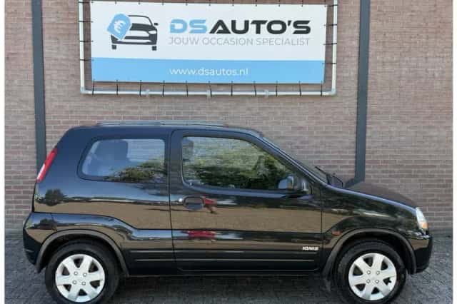 Suzuki Ignis (2004) thumbnail 3
