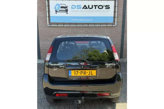 Suzuki Ignis (2004) thumbnail 4