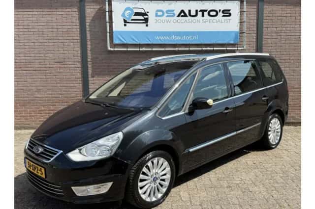 Ford Galaxy (2012) thumbnail 1
