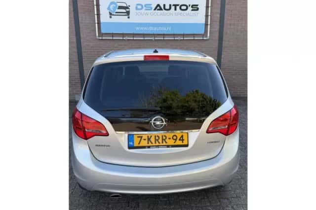 Opel Meriva (2013) thumbnail 4