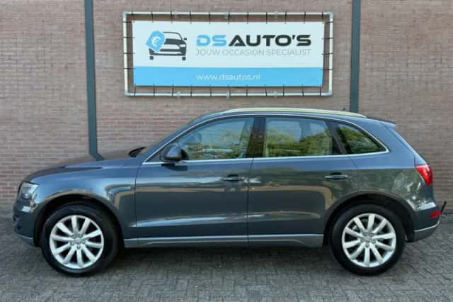 Audi Q5 (2008) thumbnail 2